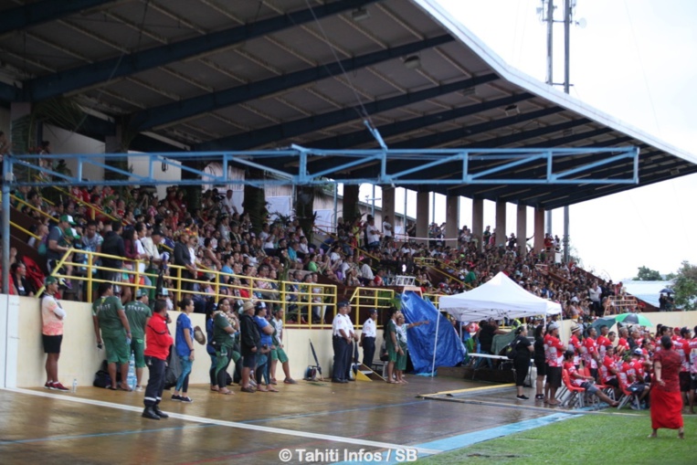 Le public a salué avec ferveur les athlètes du monde entier Le public a salué avec ferveur les athlètes du monde entier