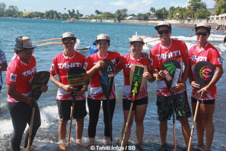 Hinatea Bernadino et ses coéquipières Hinatea Bernadino et ses coéquipières