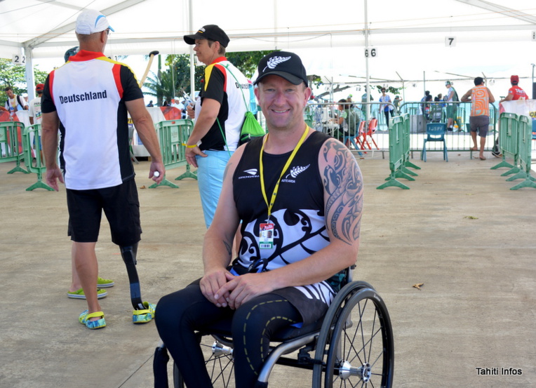 Para-va'a : la fierté de représenter son pays Para-va'a : la fierté de représenter son pays