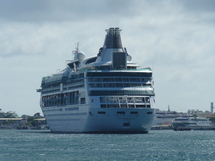 Le “SAPPHIRE PRINCESS“ et le “CLIPER ODYSSEY“ dans les eaux polynésiennes...