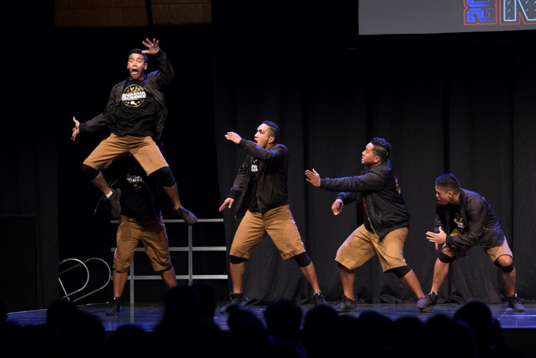 En avril dernier, les All in One se sont affrontés, en Nouvelle-Zélande, aux groupes représentant les îles du Pacifique. Une étape qui leur a permis de décrocher leur ticket pour le concours international, à Phoenix, début août. En avril dernier, les All in One se sont affrontés, en Nouvelle-Zélande, aux groupes représentant les îles du Pacifique. Une étape qui leur a permis de décrocher leur ticket pour le concours international, à Phoenix, début août.