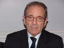 Le préfet Dupuy, qui passe de Grenoble à Nouméa, y voit "un signe de confiance"