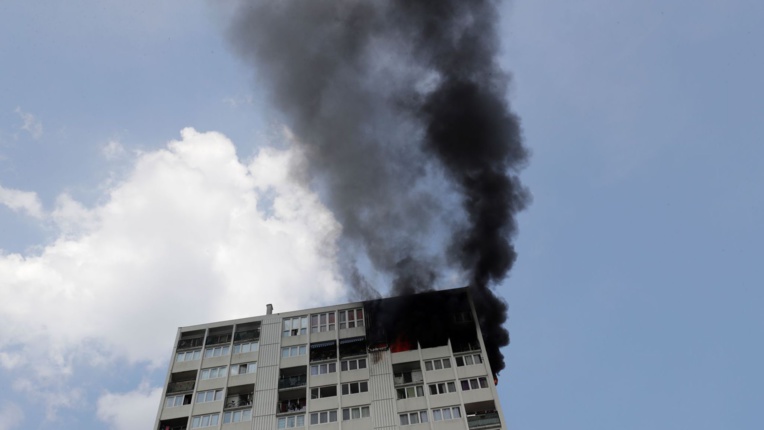 Incendie à Aubervilliers : "les vrais héros, ce sont les jeunes du quartier" Incendie à Aubervilliers : "les vrais héros, ce sont les jeunes du quartier"
