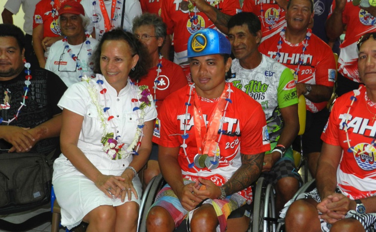 Rencontre avec les médaillés des championnats du monde de vitesse en parava’a Rencontre avec les médaillés des championnats du monde de vitesse en parava’a