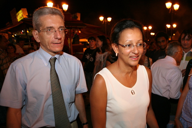 Marie-Luce Penchard: Dîner aux roulottes