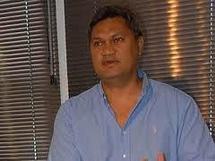 Reynald Temarii (Tahiti), vice-président de la Fifa et président de Confédération océanique de football, aurait lui demandé 1,6 million d'euros au profit d'une académie de sports.