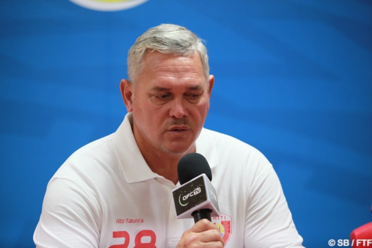 Bruno Tehaamoana, coach de la sélection Bruno Tehaamoana, coach de la sélection