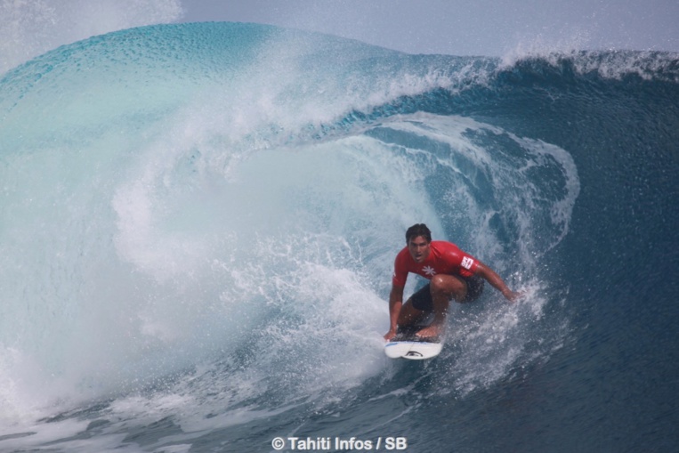 Tikanui Smith a pu s'imposer face à Bruno Santos, malgré sa blessure au genou Tikanui Smith a pu s'imposer face à Bruno Santos, malgré sa blessure au genou