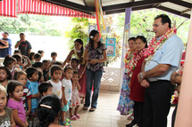 Le ministre de l'Education en visite dans les écoles privées de Papeete