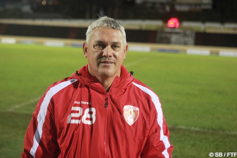 Bruno Tehaamoana, coach de la sélection U19 Bruno Tehaamoana, coach de la sélection U19