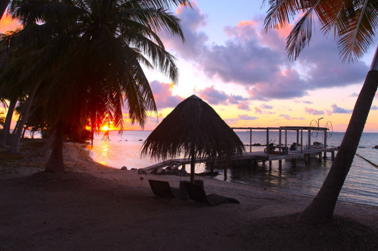 Coucher de soleil sur le ponton de la pension. Coucher de soleil sur le ponton de la pension.