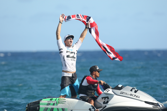 Cérémonie en hommage à Andy Irons le dimanche 7 nov-10 à Papenoo