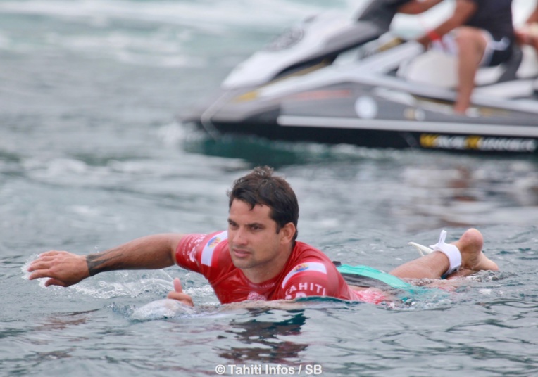 Après un bon début de compétition, Michel Bourez sort au round 3 Après un bon début de compétition, Michel Bourez sort au round 3