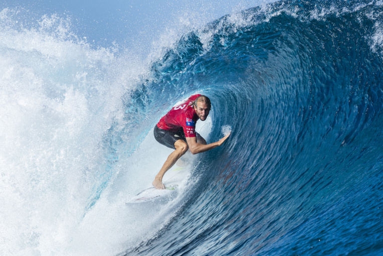 Les belles vagues ont plutôt souri au visiteurs, ici Owen Wright © Kelly Cestari WSL Les belles vagues ont plutôt souri au visiteurs, ici Owen Wright © Kelly Cestari WSL