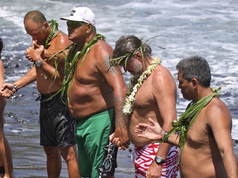 Andy Irons, un hommage tout en images à Papenoo.
