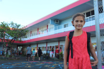 Kauehi, toute souriante pour la rentrée. Kauehi, toute souriante pour la rentrée.