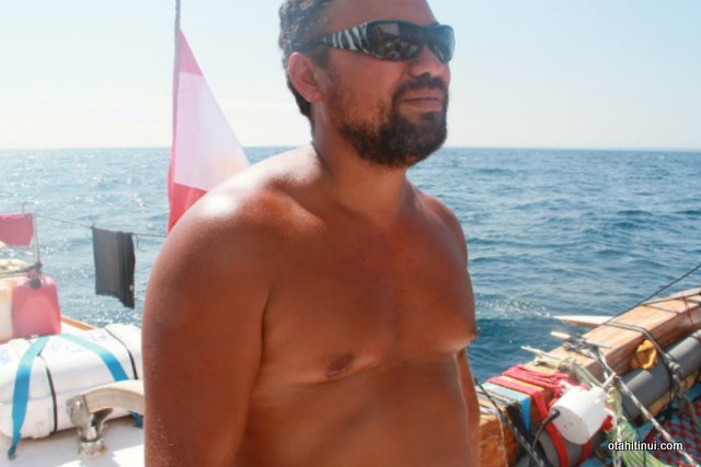 Sam, le petit fils de la reine de Rarontonga