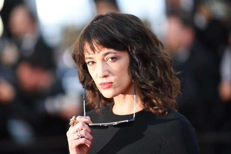 Asia Argento, accusatrice de Weinstein, à son tour en position d'accusée Asia Argento, accusatrice de Weinstein, à son tour en position d'accusée