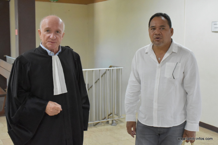 Le maire de Nuku Hiva, mardi au palais de justice, en compagnie de son avocat, Me Benoît Malgras. Le maire de Nuku Hiva, mardi au palais de justice, en compagnie de son avocat, Me Benoît Malgras.