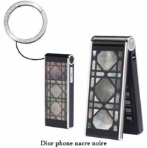 Diorphone, le mobile de Dior en nacre noire