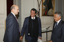 Gaston Tong Sang rencontre Alain Juppé: « LA POLYNESIE, DANS SA TOTALITE, A SOUFFERT PSYCHOLOGIQUEMENT DES ESSAIS »