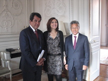 SANTE : GASTON TONG SANG ET EDOUARD FRITCH RENCONTRENT NORA BERRA