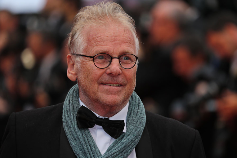 Cohn-Bendit hors jeu pour le remaniement, Macron fait sa rentrée Cohn-Bendit hors jeu pour le remaniement, Macron fait sa rentrée