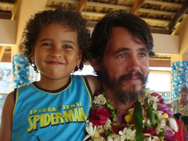 Et déposer dans les yeux des enfants le germe de l'aventure