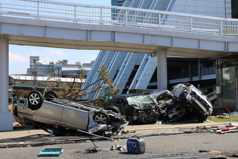 Typhon au Japon: 11 morts et l'aéroport d'Osaka à l'arrêt jusqu'à nouvel ordre
