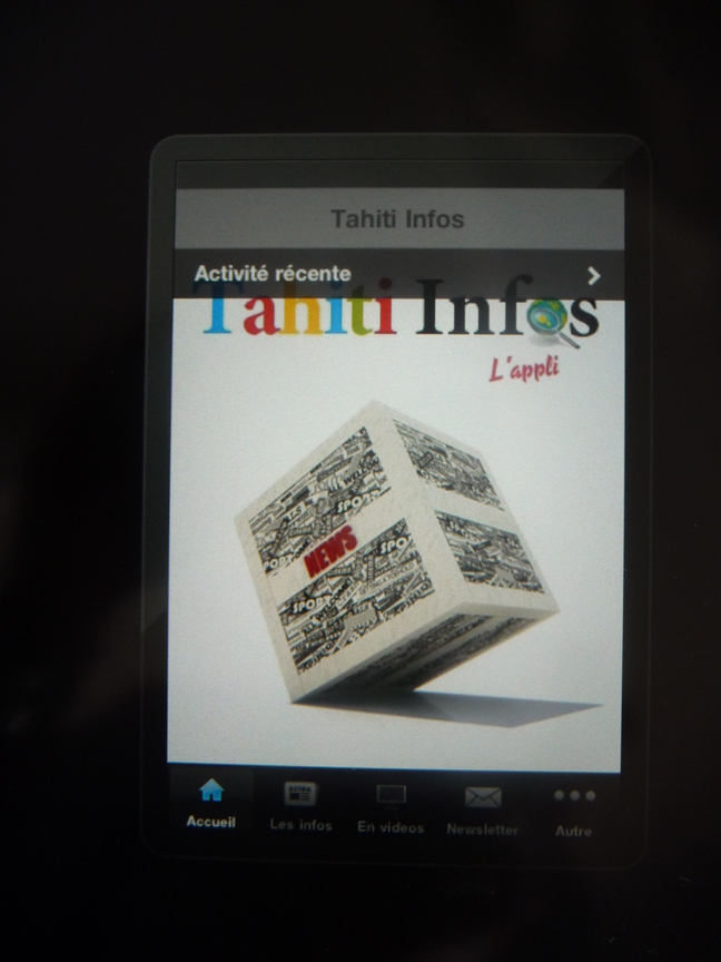 Sur Ipad et Iphone avec l'application Tahiti infos téléchargeable sur appstore ou itunes