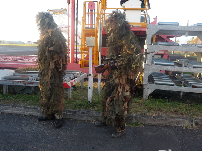 Deux sniper sortent de leur