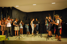 Larmes, émotion, chants de Noël et départ en beauté pour Yolande au grand cœur