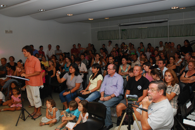 Larmes, émotion, chants de Noël et départ en beauté pour Yolande au grand cœur