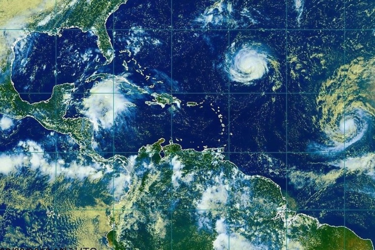 L'ouragan Isaac s'approche des Antilles: alerte jaune déclenchée