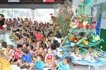 "Mon beau sapin..." 10 écoles ont participé au concours...