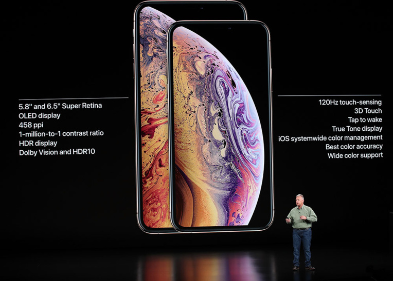 Apple, fermement calé sur le haut de gamme, dévoile trois iPhone