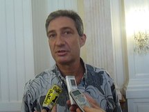 Christian Vernaudon présente le bilan d'Air Tahiti et s'exprime sur ATN
