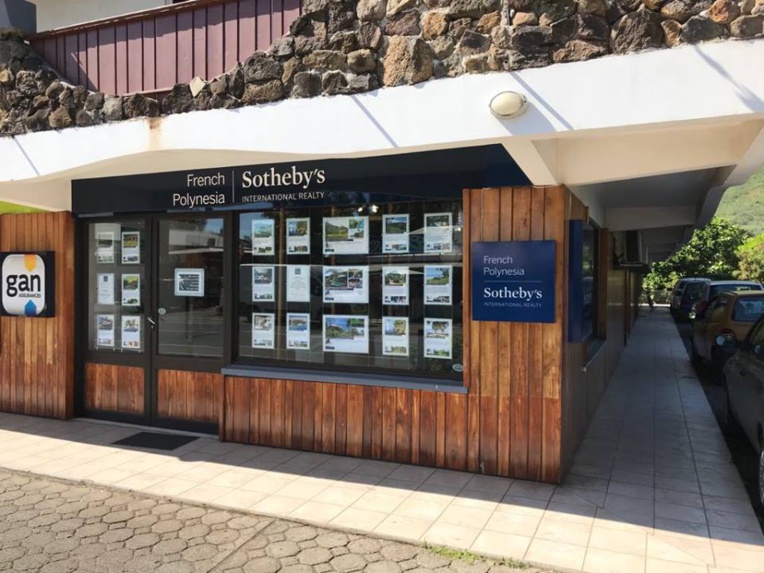 L' agence de Moorea est située au Centre commercial de Maharepa. L' agence de Moorea est située au Centre commercial de Maharepa.