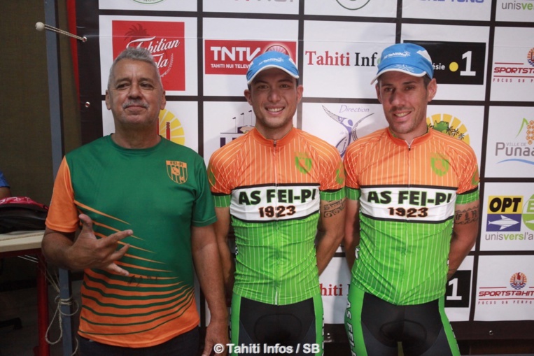 Le Team Fei-Pi avec au centre Taruia Krainer