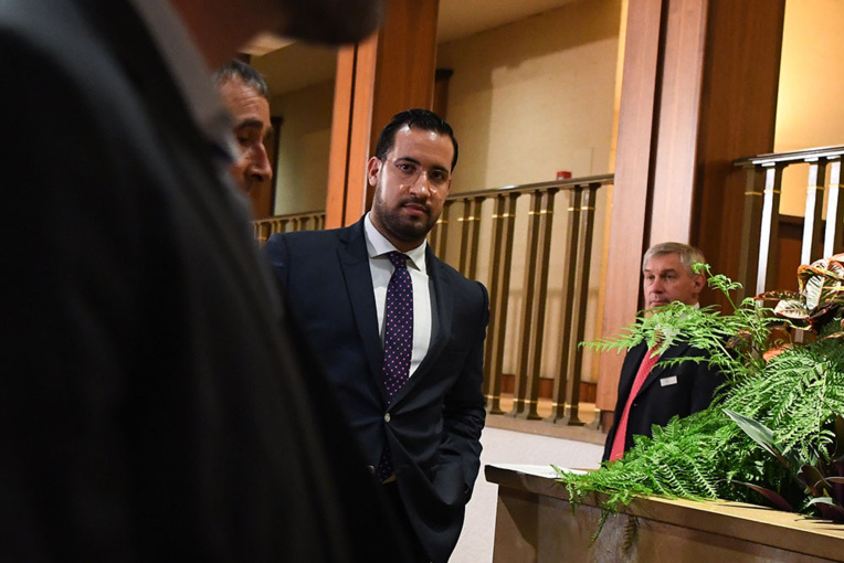 Sénat: Benalla tente de se disculper mais sans convaincre totalement Sénat: Benalla tente de se disculper mais sans convaincre totalement