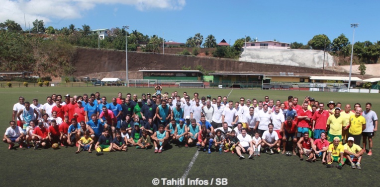 Chaque équipe représentait un restaurant de Tahiti Chaque équipe représentait un restaurant de Tahiti