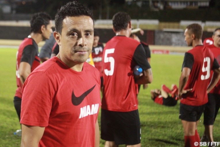 Efrain Araneda, coach de Central Efrain Araneda, coach de Central