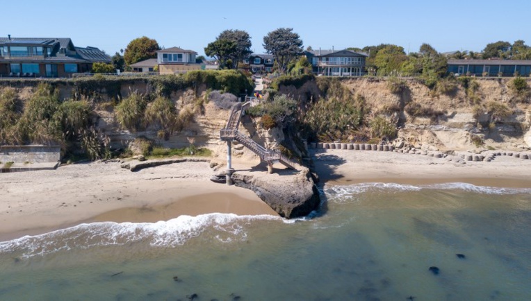 En Californie, la plage appartient à tout le monde, mais un peu plus aux riches