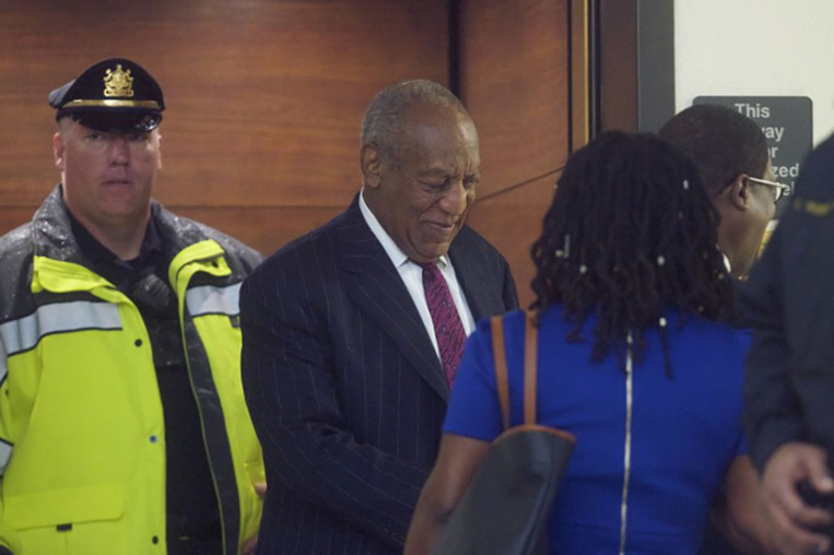 Bill Cosby envoyé en prison au moins 3 ans Bill Cosby envoyé en prison au moins 3 ans