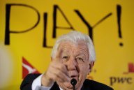 Frank Lowy, Président de la fédération australienne de football