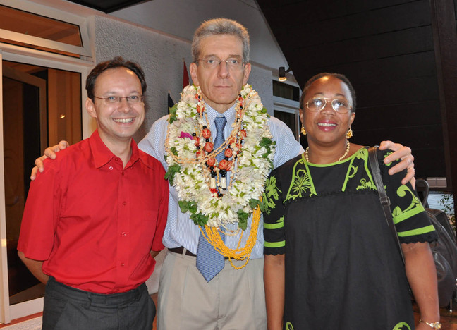 Adoplhe Colrat reçoit les personnalités à l'occasion de son départ prochain