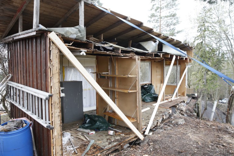 Norvège: quatre mois de cabane pour un cabanon Norvège: quatre mois de cabane pour un cabanon