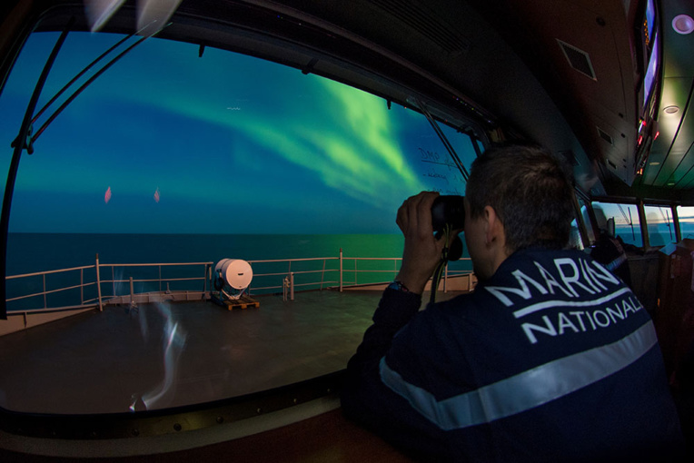 Arctique: le passage Nord-Est franchi pour la première fois par la Marine