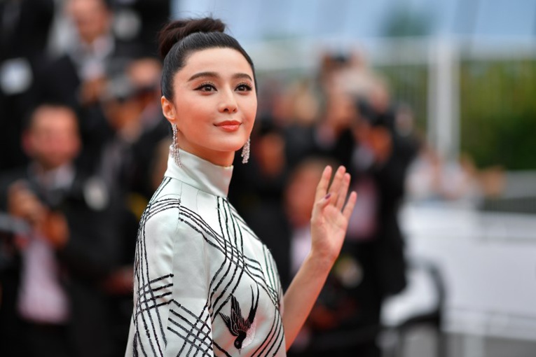 Chine: Les excuses de Fan Bingbing, qui doit 129 millions de dollars au fisc Chine: Les excuses de Fan Bingbing, qui doit 129 millions de dollars au fisc