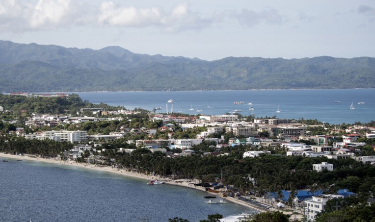 Philippines : la fête est finie à Boracay, île paradisiaque souillée